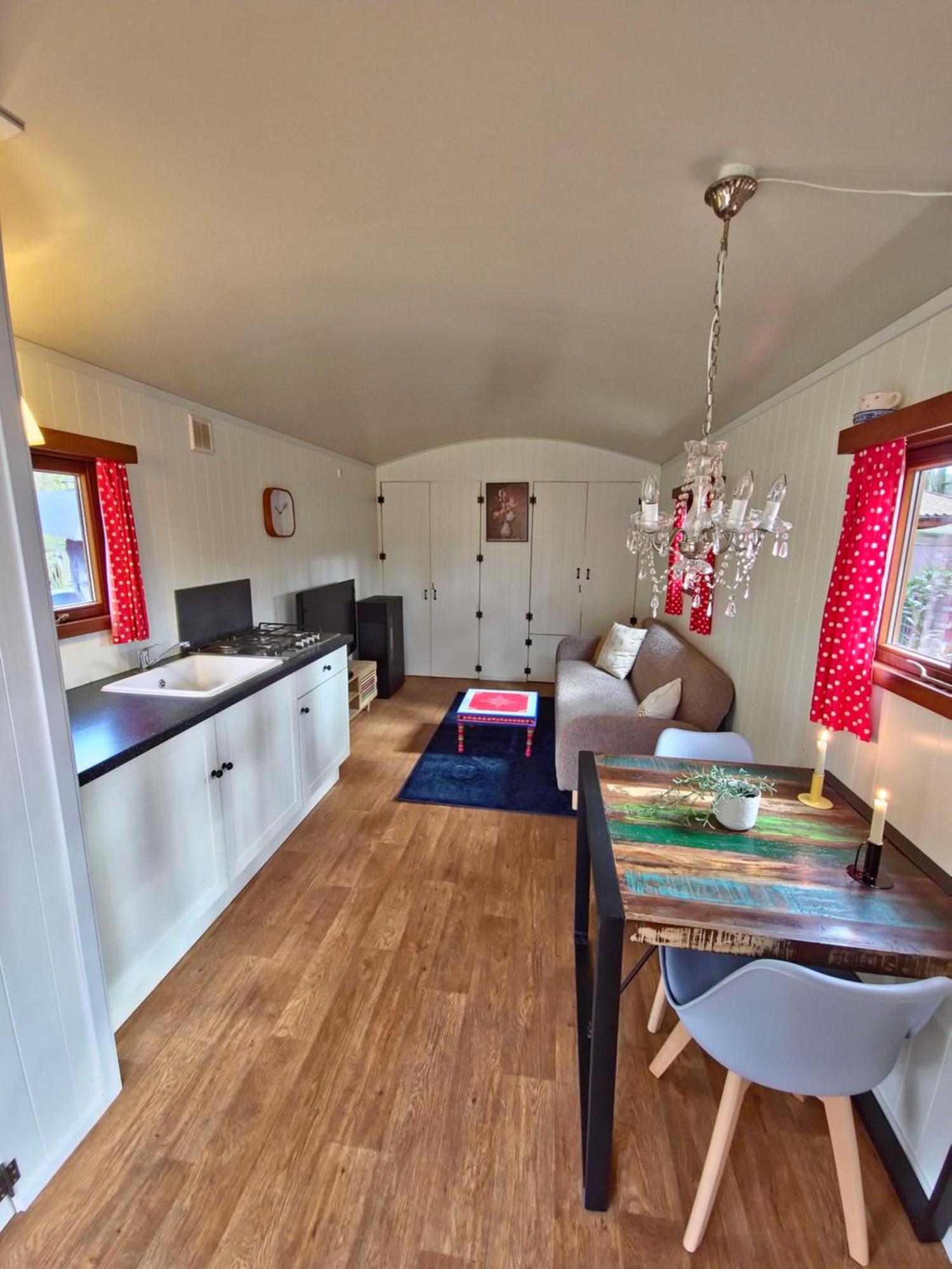 Villa Pipowagen Met Prive Hot Tub Lanaken Exterior foto